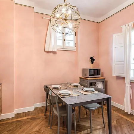 Futura Collection Center Apartment Florenz
